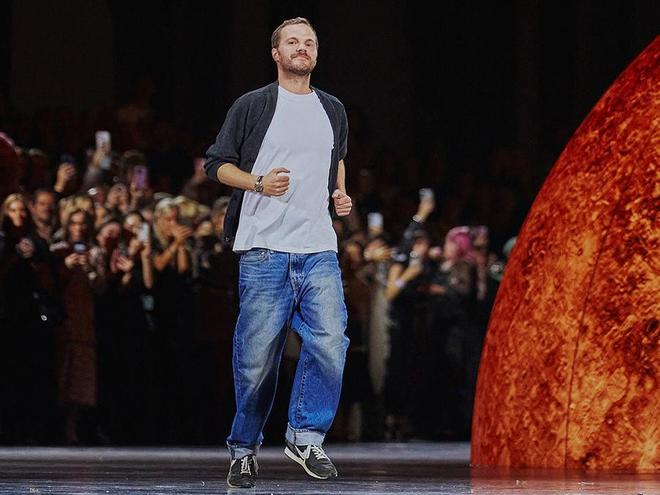 Matthieu Blazy 的 CHANEL 首秀终于到来一个新宇宙开启